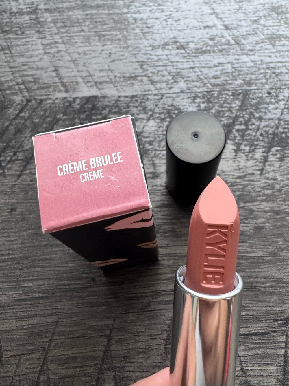 Kylie Cosmetics Matte Lipstick - Crème Brûlée (NIB)